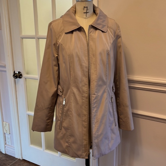 London Fog spring/ fall coat - Picture 4 of 4